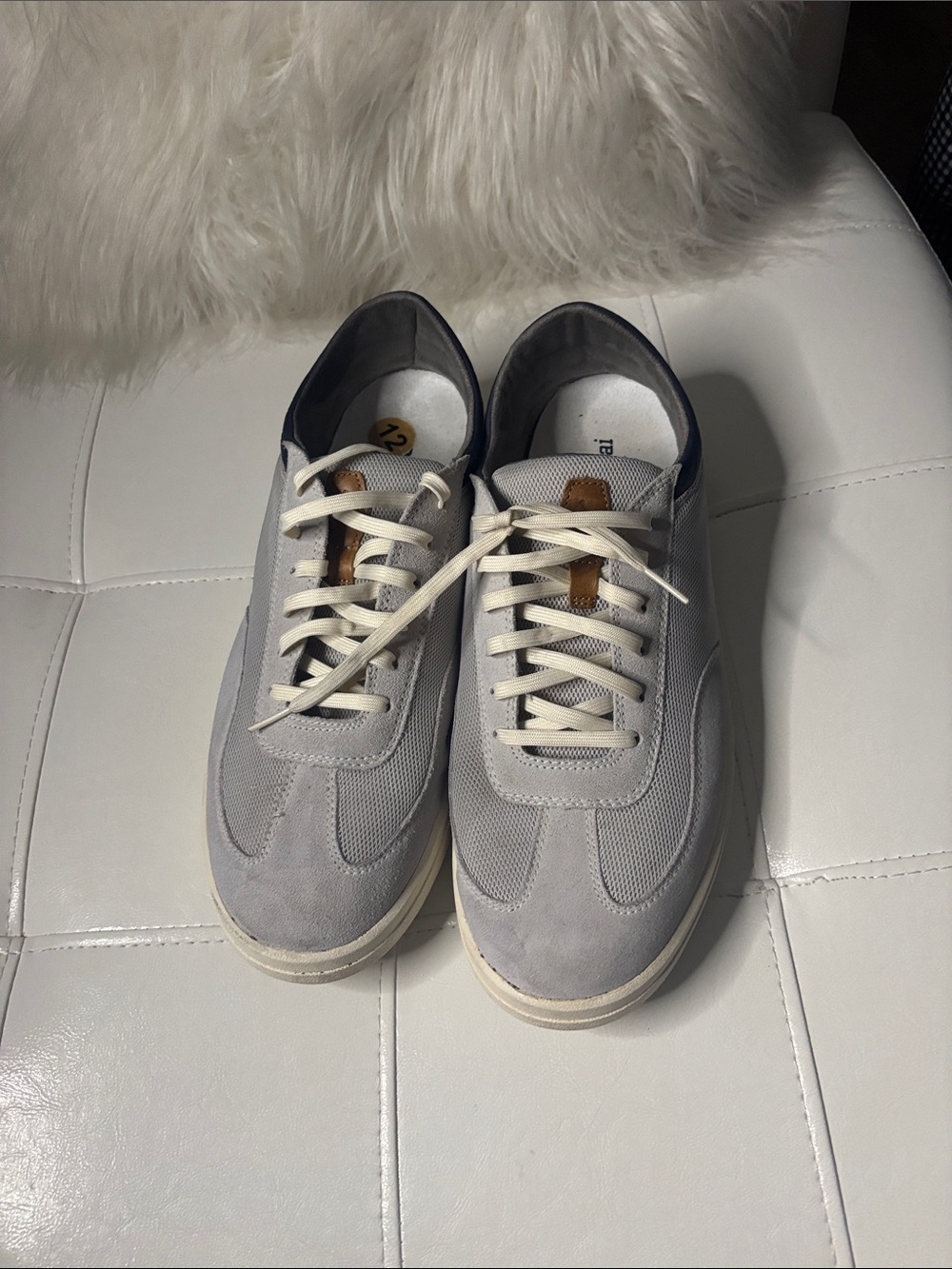 OluKai Men's Low-Top Sneakers in Light Gray with Cream Sole and Navy Heel - Picture 2 of 13